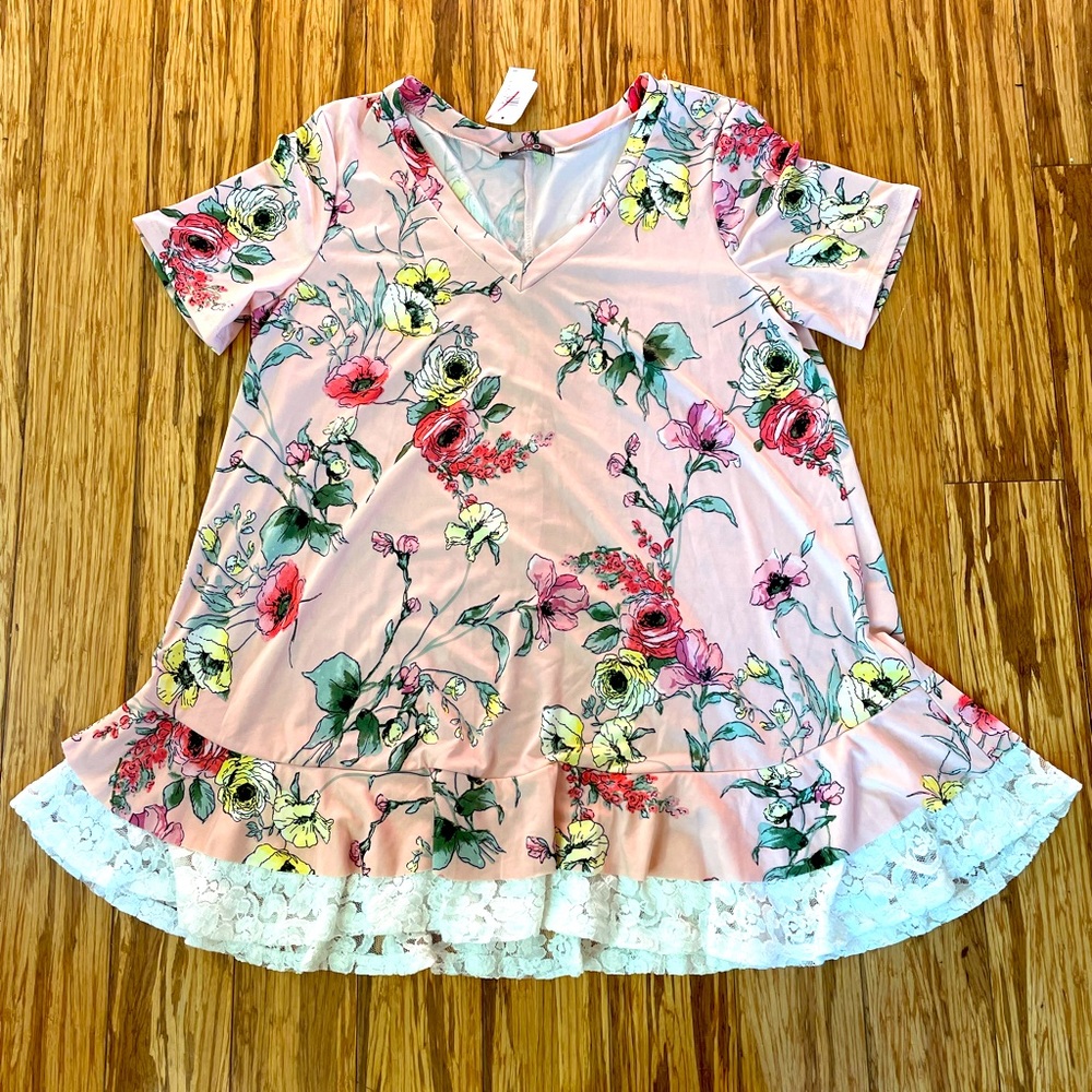 Brand new Vision top, pale pink with spring floral design